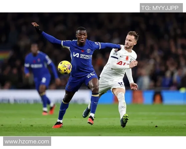 英超激战切尔西大胜热刺6比2神扑引发争议判罚全场沸腾